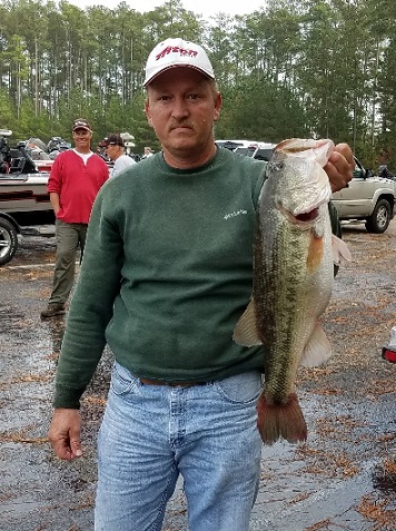 Big FIsh - Guinn & Laney -  6.73 pounds.jpg