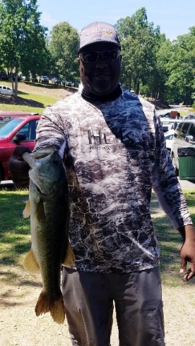 Coleman with nice 4 lber.jpg