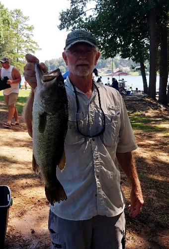 Big Bass - Woodall w 4.39 lbs.jpg