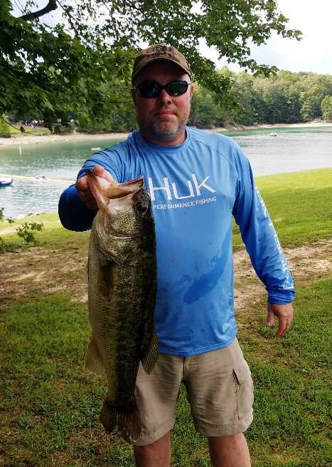 Big Bass - Ken Forrester - 6.92 pounds.jpg