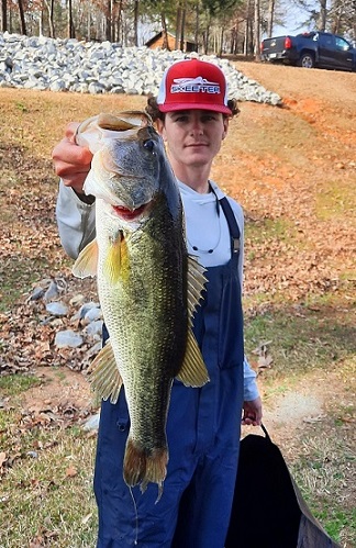 BIG BASS - Smith w 5.17 lbs.jpg