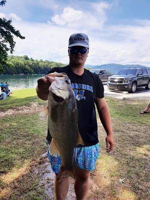 Thornton with nice 5 lber.jpg