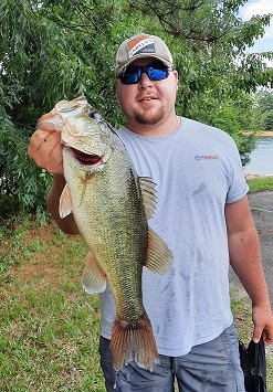 Thornton with nice 5 lber.jpg