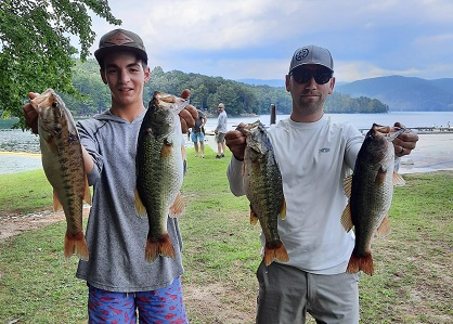 Crawford & Echols with 14.42 lbs.jpg