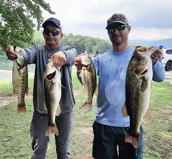 1st Place & BIG BASS - Addis & Addis with 18.57 & 7.65 BIG.jpg